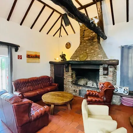Magnificent Farmhouse In Sint Joost *