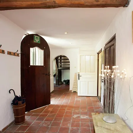 In With Pool & Bbq 度假居 *