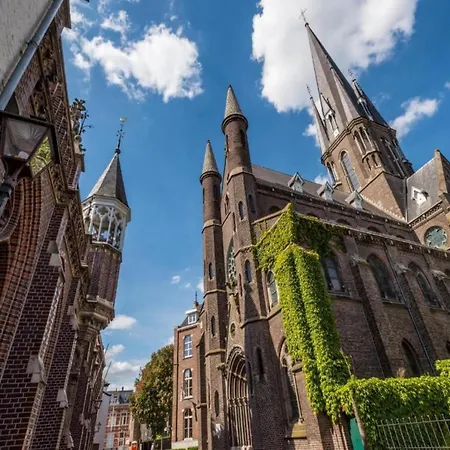 In With Pool & Bbq בית נופש Sint Joost