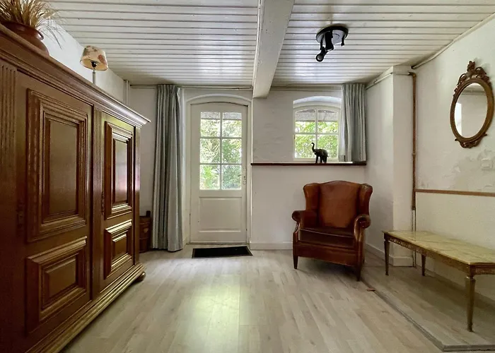 Holiday home Farmhouse In Sint Joost With Pool & Bbq Sint Joost