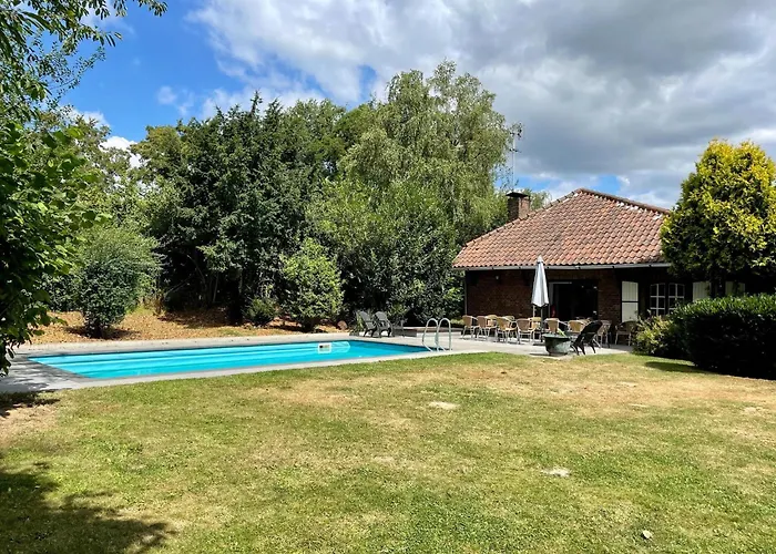 Farmhouse In Sint Joost With Pool & Bbq *